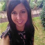 Hola, viví 7 años en Inglaterra y estoy disponible para ayudar en clases de refuerzo de inglés a niños y apoyarles con sus tareas escolares